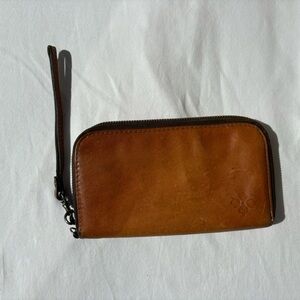 Patricia Nash vintage Brown Leather Zip All Around Wallet Wristlet